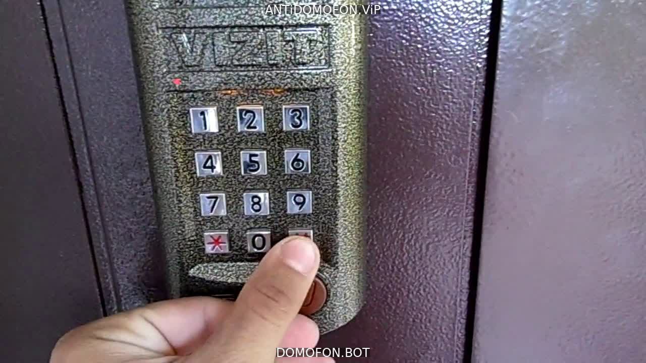 Открытый подъезд Киров