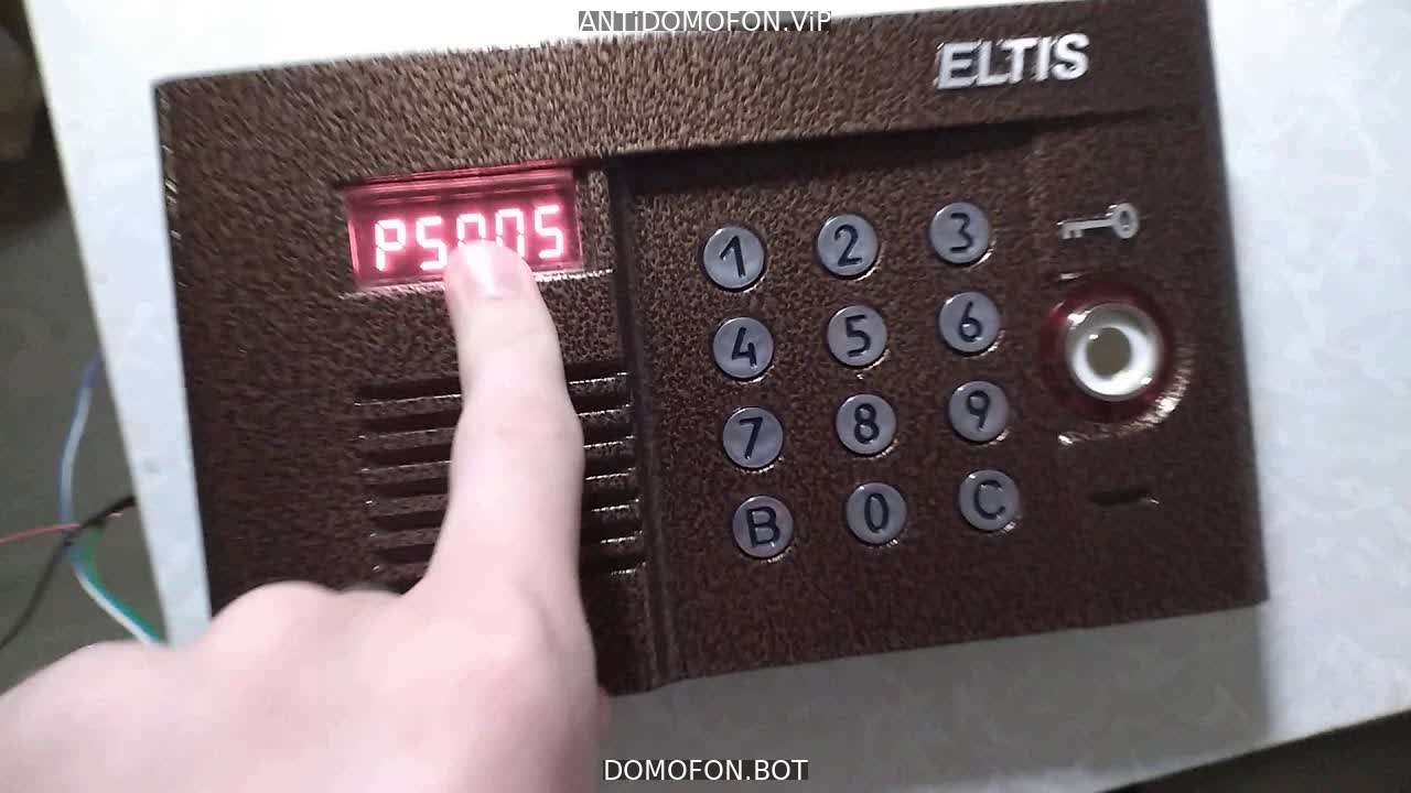 Открытый подъезд Киров
