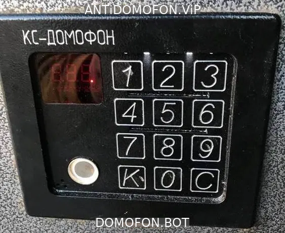 Открытый подъезд Киров